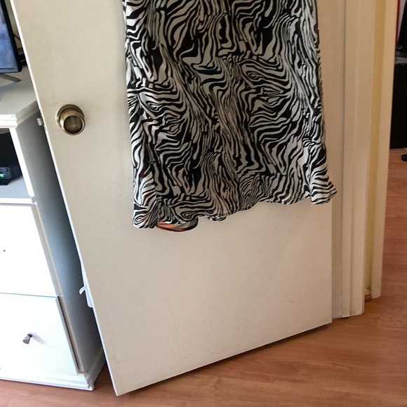 2 for 1 reversible dress by Serengeti - Picture 5 of 10